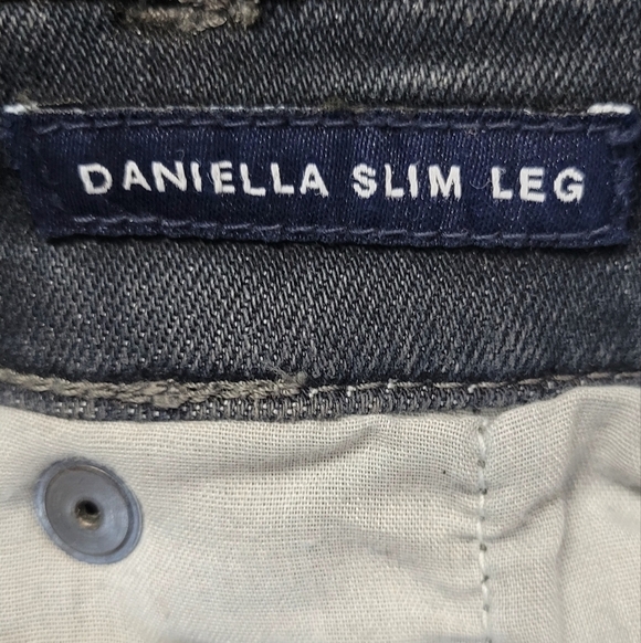 CHAPS Daniella Slim Leg 30" Inseam Slimming Fit Mid Rise Gray Size 16R Jeans - Picture 9 of 9